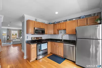 85 Camp Avenue #APT 18B, Stamford, CT 06907 - Photo 10
