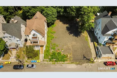 18 Ridgewood Street, Waterbury, CT 06710 - Photo 4