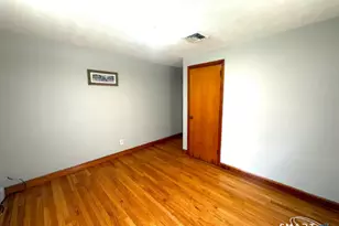 48 Gates Ave, Waterbury, CT 06705 - Photo 8