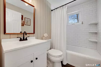 17 Whiteside Street, Newington, CT 06111 - Photo 12