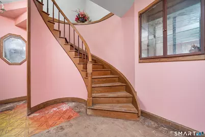 32 Lincoln Street, Cromwell, CT 06416 - Photo 2