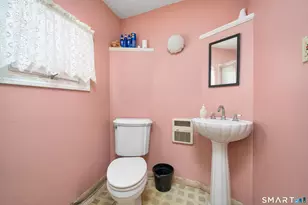 32 Lincoln St, Cromwell, CT 06416 - Photo 12