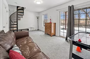 296 Hamilton Ave, Norwich, CT 06360 - Photo 12