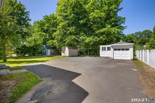 15 Hanover St, Wallingford, CT 06492 - Photo 8