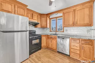 39 Zephyr Rd, Trumbull, CT 06611 - Photo 12