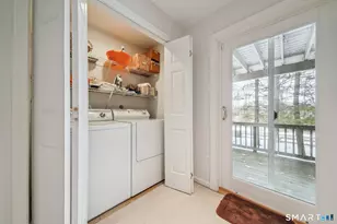 11 Blvd Dr, Danbury, CT 06810 - Photo 20