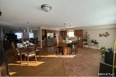 13 Hill Farm Road, Bloomfield, CT 06002 - Photo 2