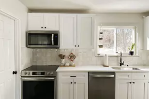 18 Harry Brook Village, New Milford, CT 06776 - Photo 6