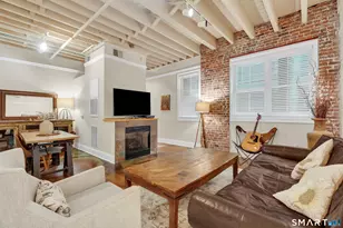 43 Chestnut St, New Haven, CT 06511 - Photo 2