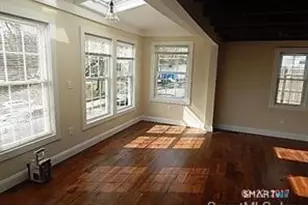 21 Sherman St, Norwich, CT 06360 - Photo 4