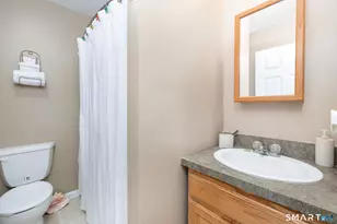 147 Eastern Ave, Waterbury, CT 06708 - Photo 22