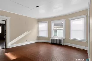 695 697 Laurel Ave, Bridgeport, CT 06604 - Photo 10