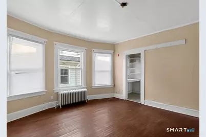 695 697 Laurel Avenue, Bridgeport, CT 06604 - Photo 14