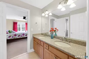 1 Bramble Tr, Newtown, CT 06470 - Photo 20