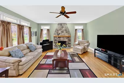 1 Bramble Trail, Newtown, CT 06470 - Photo 10