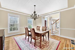 1 Bramble Tr, Newtown, CT 06470 - Photo 6