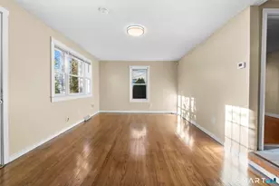 7 Ipswich St, West Haven, CT 06516 - Photo 20