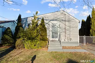 7 Ipswich St, West Haven, CT 06516 - Photo 4