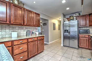 663 West Ave, Milford, CT 06461 - Photo 20