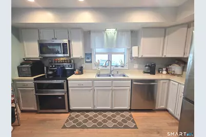 18 North Lake Shore Drive, Brookfield, CT 06804 - Photo 6