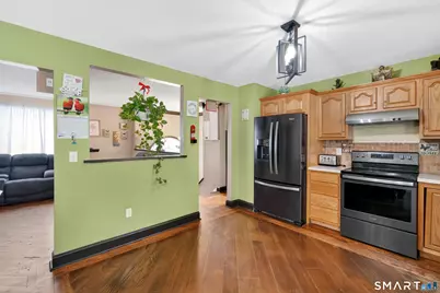 375 Bradley Avenue, Waterbury, CT 06708 - Photo 6