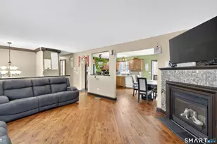 375 Bradley Ave, Waterbury, CT 06708 - Photo 4