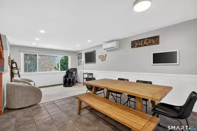 8 Hickory Drive, Montville, CT 06370 - Photo 12