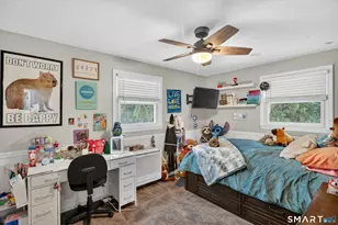 8 Hickory Dr, Montville, CT 06370 - Photo 18