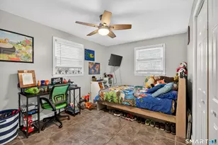 8 Hickory Dr, Montville, CT 06370 - Photo 20