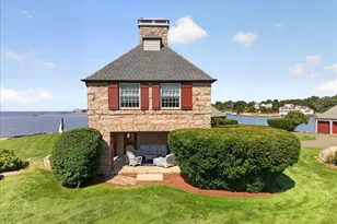 39 Vineyard Pl, Guilford, CT 06437 - Photo 4
