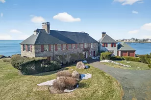 39 Vineyard Pl, Guilford, CT 06437 - Photo 1