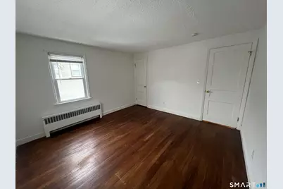 100 Lorraine Street, Bridgeport, CT 06604 - Photo 16