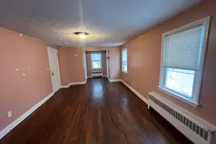 100 Lorraine St, Bridgeport, CT 06604 - Photo 12