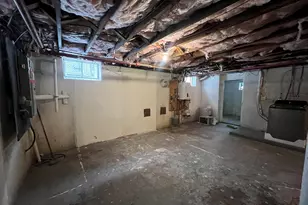 100 Lorraine St, Bridgeport, CT 06604 - Photo 24