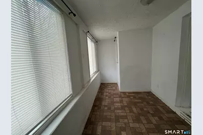 100 Lorraine Street, Bridgeport, CT 06604 - Photo 10