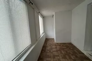 100 Lorraine St, Bridgeport, CT 06604 - Photo 10