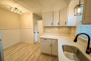 72R Stewart St, Bristol, CT 06010 - Photo 2