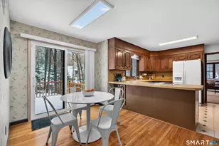 1 Dunsinane Rd, Brookfield, CT 06804 - Photo 6