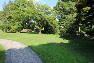 2 Oak St, Westport, CT 06880 - Photo 16