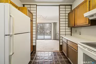 411 Heritage Vlg, Southbury, CT 06488 - Photo 8