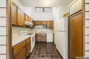 411 Heritage Vlg, Southbury, CT 06488 - Photo 6