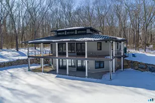 81 Strawberry Hill Rd, Madison, CT 06443 - Photo 2
