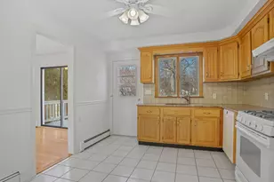 158 Mayfair Rd, Fairfield, CT 06824 - Photo 6