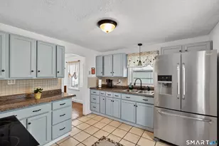 61 Nottingham Terrace, Waterbury, CT 06704 - Photo 6