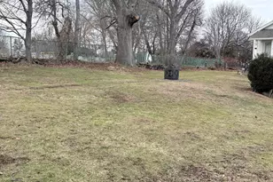 34 Stanley St, Meriden, CT 06450 - Photo 10