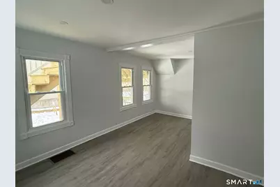 34 Arlington Street #1st Floor, West Haven, CT 06516 - Photo 2