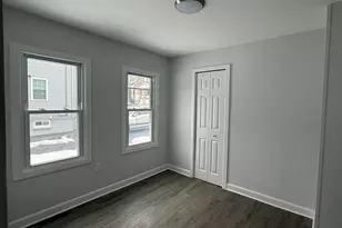 34 Arlington St, West Haven, CT 06516 - Photo 8