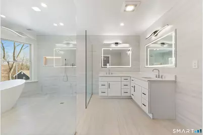 150 Wildwood Road, Stamford, CT 06903 - Photo 32