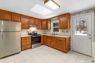 33 Lanz Ln, Ellington, CT 06029 - Photo 12