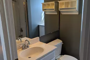 37 Elm St, East Haven, CT 06512 - Photo 20